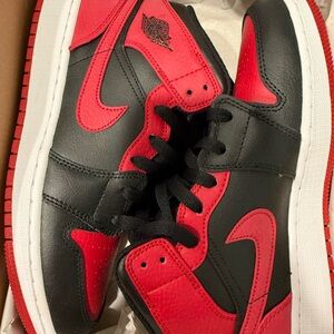 Air Jordan 5.5Y 1 Mid (gs) Sneakers Black/gym red-white